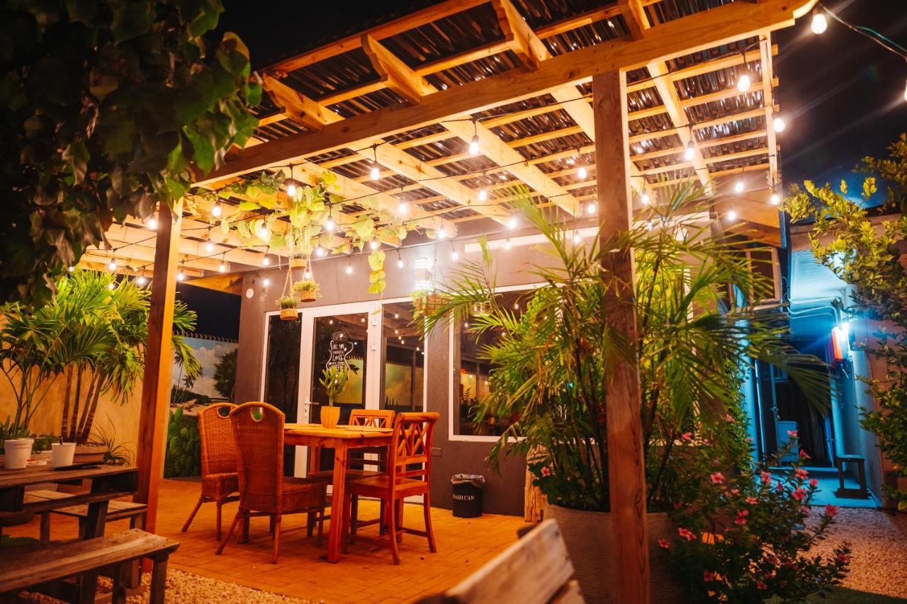 Hotel Rh Boutique Aruba Oranjestad Kültér fotó
