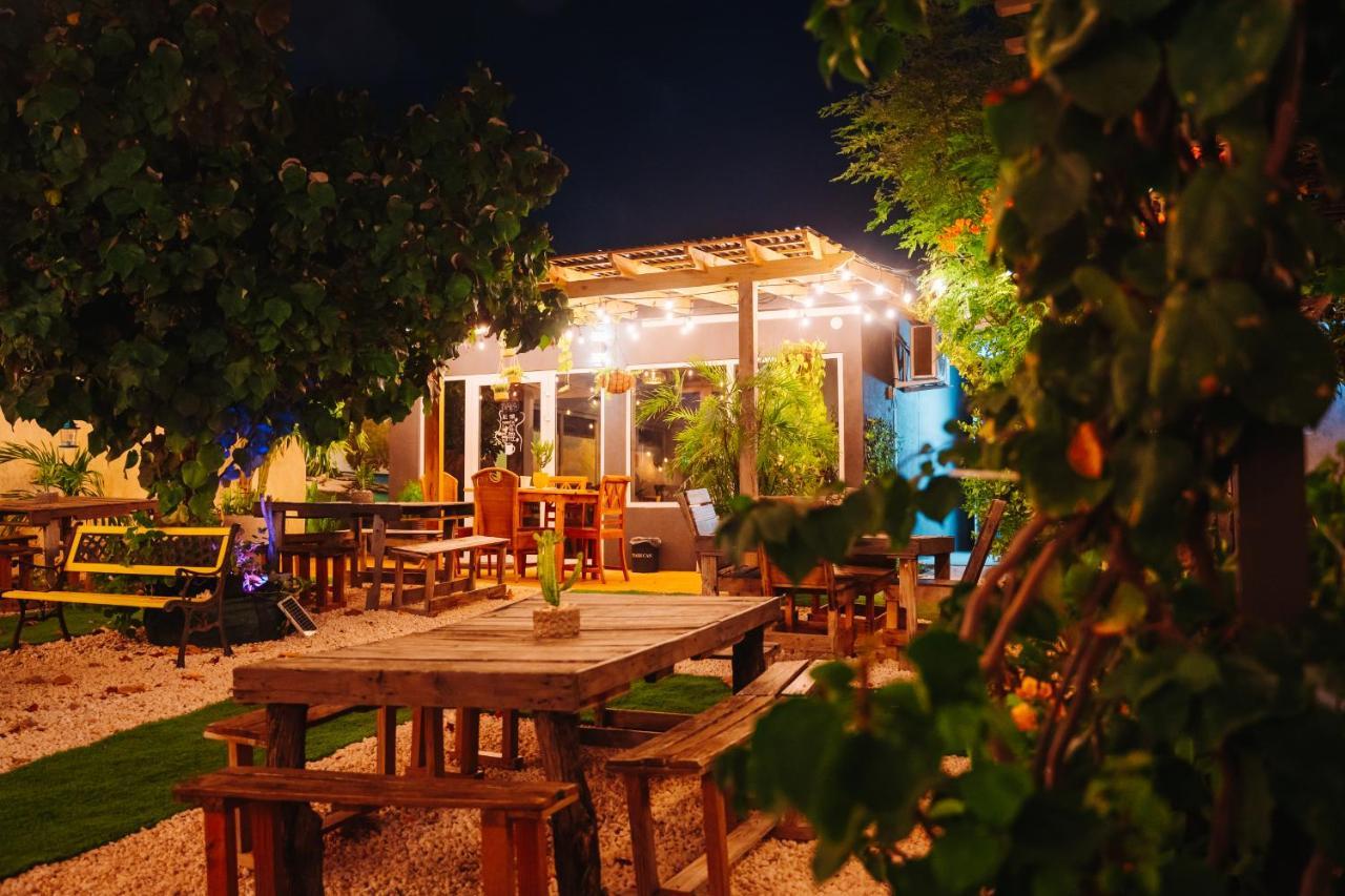 Hotel Rh Boutique Aruba Oranjestad Kültér fotó