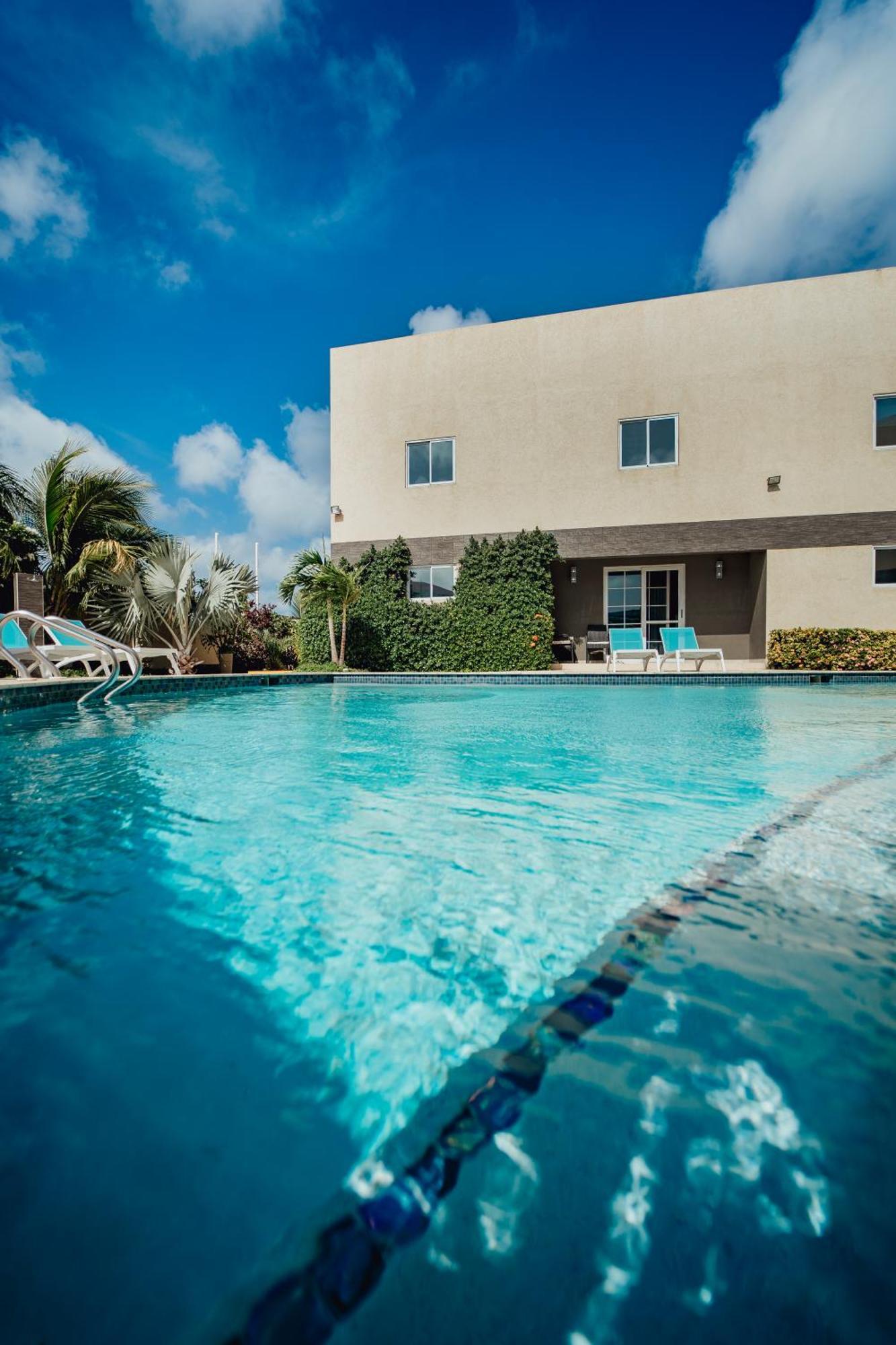 Hotel Rh Boutique Aruba Oranjestad Kültér fotó